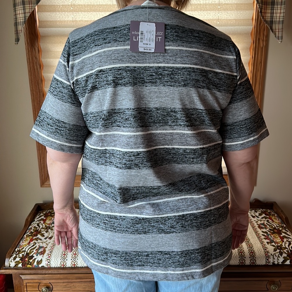 CJ Banks Shirt Short Sleeve NWT Size 1X Navy/Gray - Picture 3 of 8